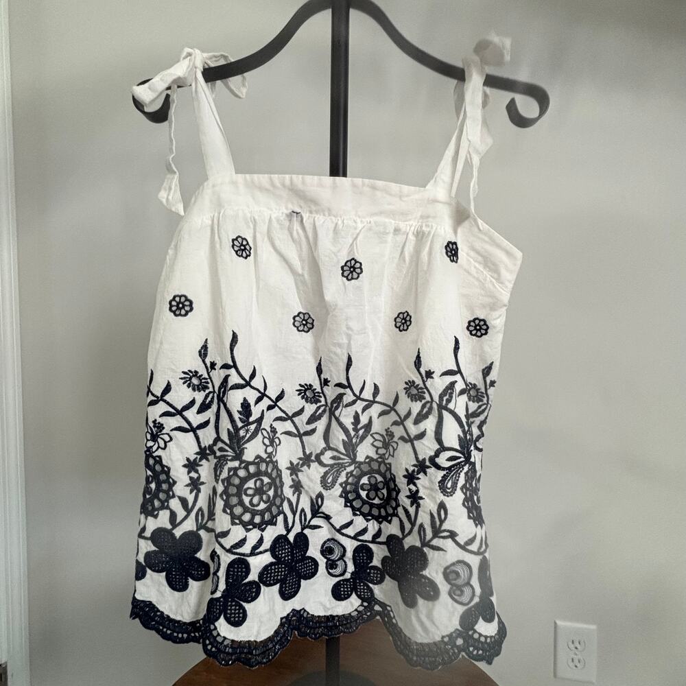 Draper James Embroidered Tie-Strap Tank Medium Cottagecore